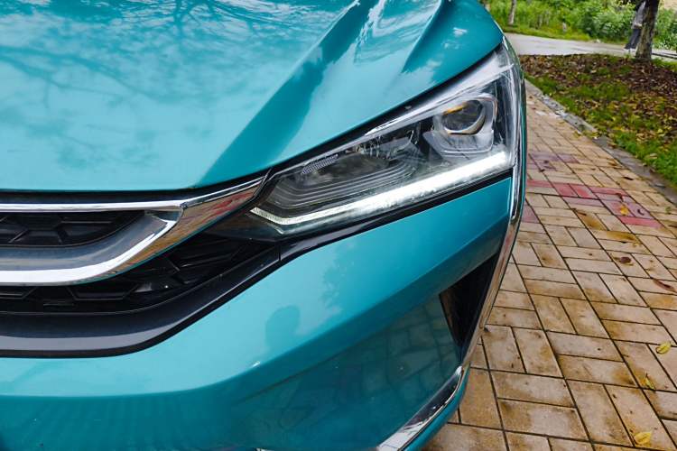 Used Dongfeng Aeolus Yixuan 2020 230T Automatic Xuan Yue Track Edition Left Front Headlight