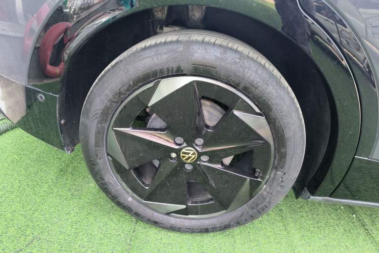 Used Volkswagen ID.UNYX 2024 Pro Long-Range Version