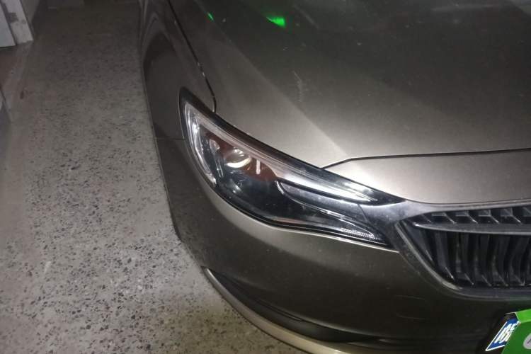 Used Buick GT 2021 Revised Version Flagship 1.5L Automatic Elite Edition Right Front Headlight