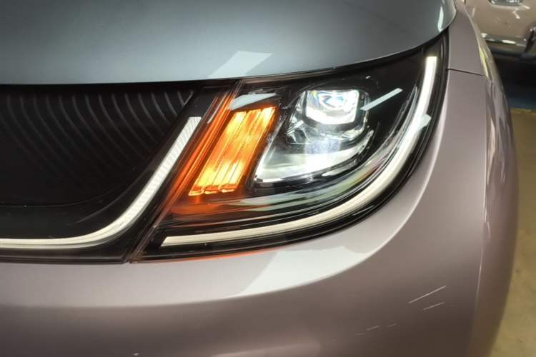 Used BYD Dolphin 2021 405 km Fashion Edition Left Front Headlight