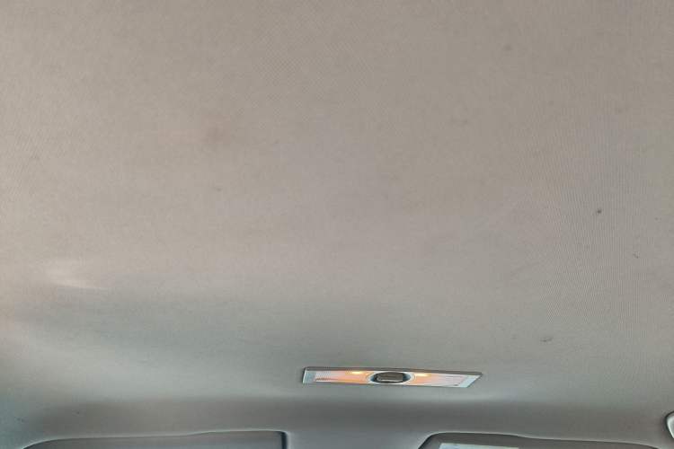 Used Volkswagen Lavida 2017 1.6L Manual Fashion Edition
