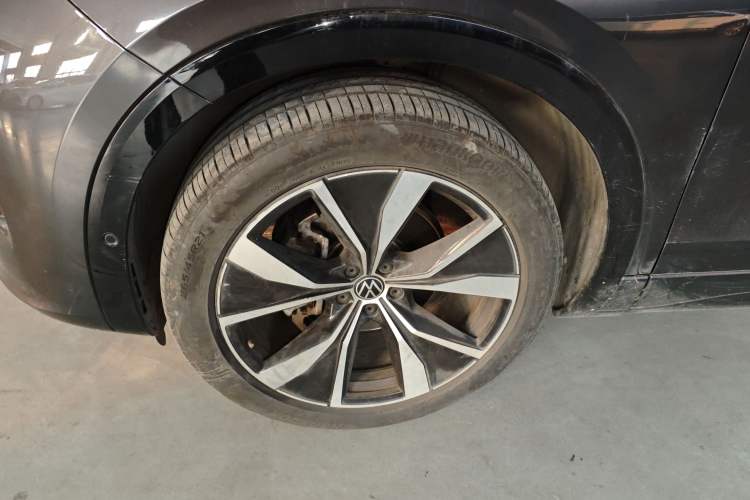 Used Volkswagen Tavendor 2023 380TSI All-Wheel Drive R-Line Journey Edition