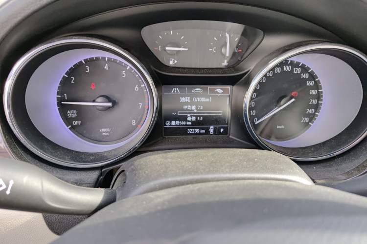 Used Buick Verano 2019 Sedan 15S Automatic Entry Model Odometer Close Up