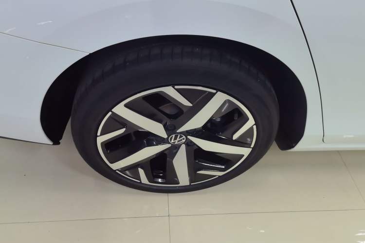 Used Volkswagen Lamando 2024 Lavida L 280TSI DSG Cool & Spicy Edition