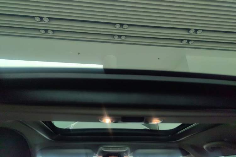 Used MINI 2023 Updated 1.5T COOPER Artist Five-Door Edition Headliner