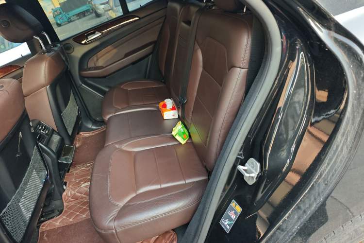 Used Mercedes-Benz M-Class 2014 ML 400 4MATIC Luxury Model