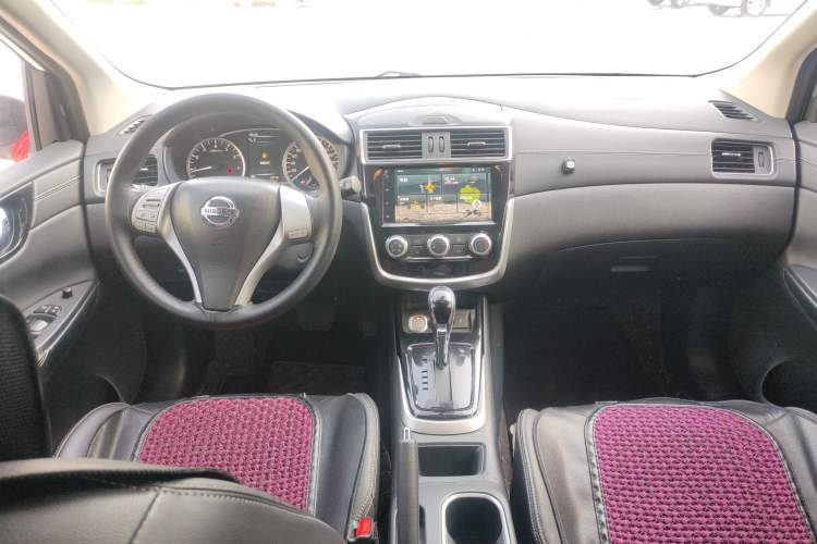 Used Nissan Tiida 2019 1.6L CVT Smart Enjoyment Version China VI Standard Center Console