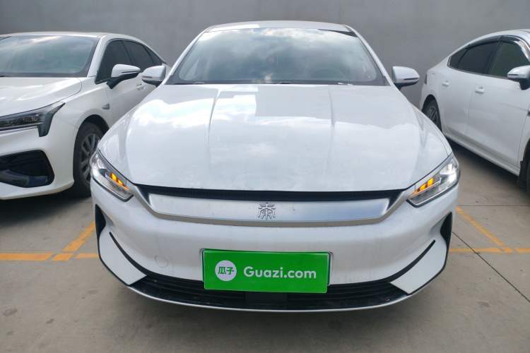 Used BYD Qin PLUS 2021 EV 400KM Leading Comfort Edition