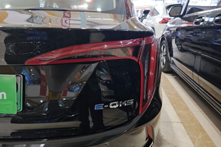 Used Hongqi E-QM5 2023 Base Travel Edition