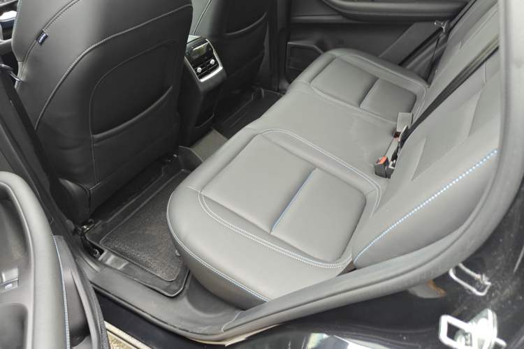 Used Chery Tiggo 7 PLUS 2021 Kunpeng Edition 1.6 TGDI DCT Prestige Model Left Rear Seat