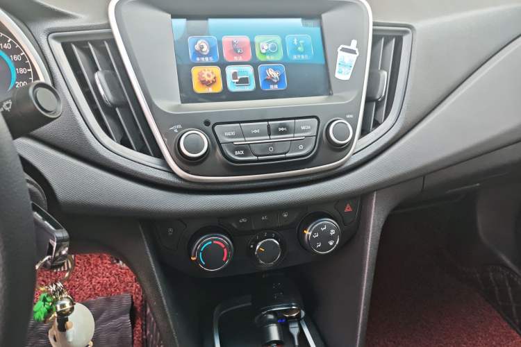 Used Chevrolet Cavalier 2019 320 Manual Xinyue Edition Audio And AC Panel