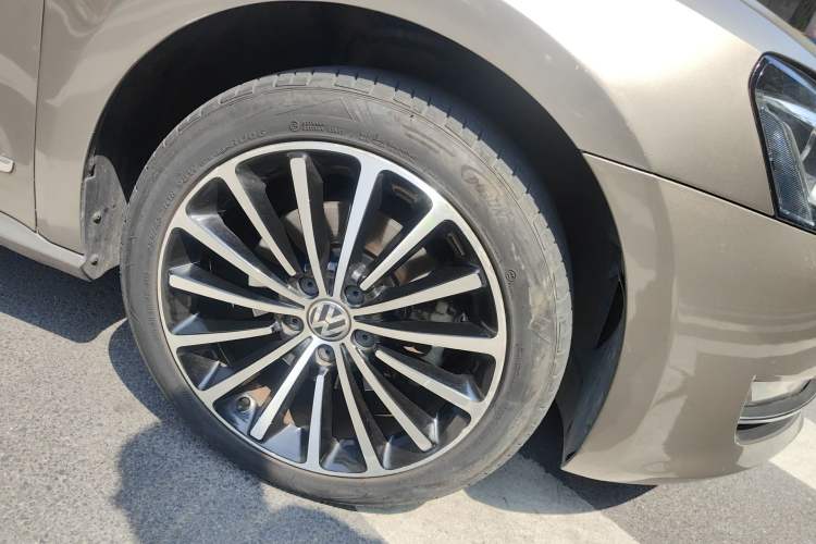 Used Volkswagen Passat 2015 1.8TSI DSG Prestige Edition
