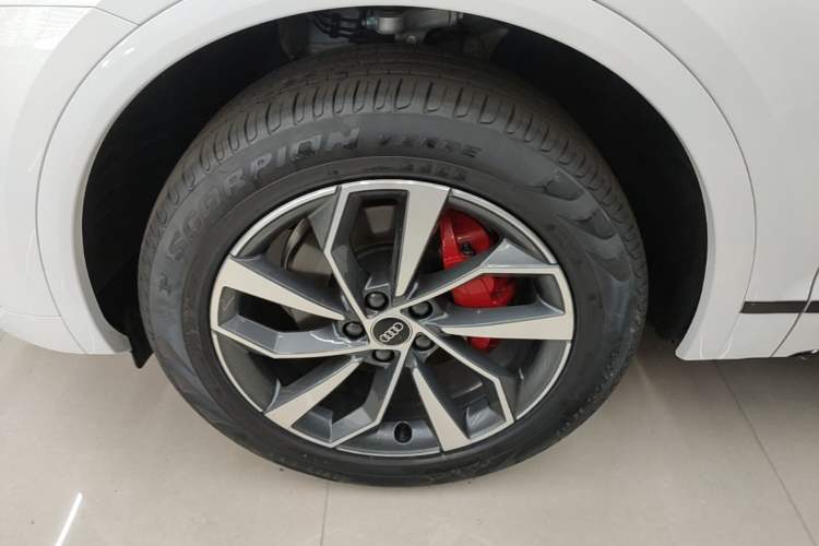 Used Audi Q5L 2025 quattro 45th Anniversary Edition 40 TFSI Luxury Dynamic Model
