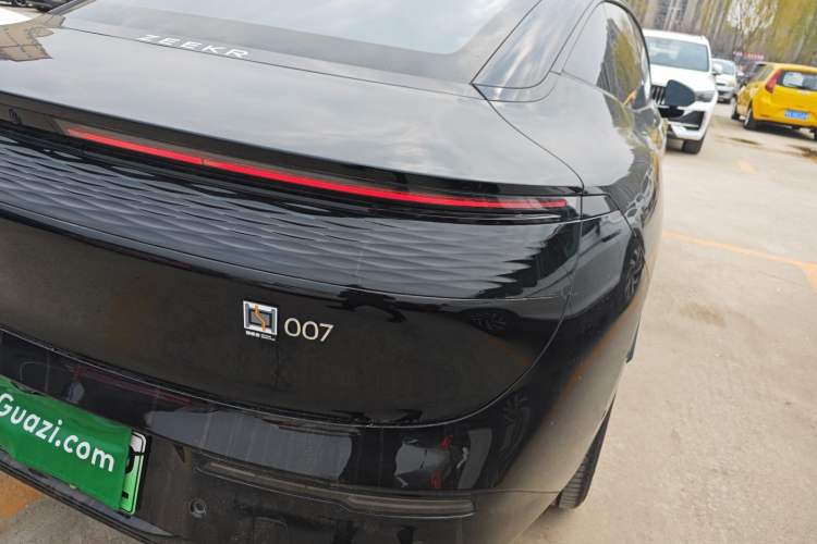 Used Zeekr 007 2024 Rear-Drive Enhanced Version 75 kWh
