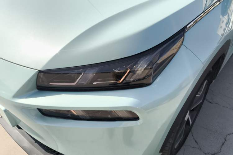 Used AION V 2021 Plus 70 Smart Edition Lithium Iron Phosphate Left Front Headlight