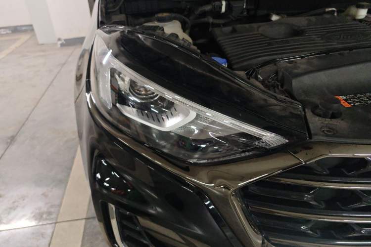Used Ford Edge 2021 PLUS EcoBoost 245 Two-Wheel-Drive Titanium 7-Seater
