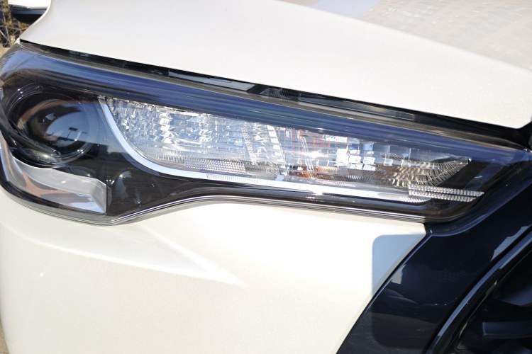 Used Toyota Corolla Cross 2023 2.0L Pioneer Edition
