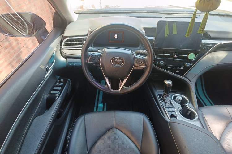 Used Toyota Camry 2023 Dual-Motor 2.5HG Luxury Edition
