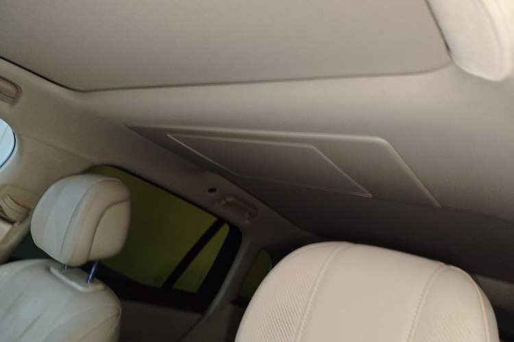 Used Hima AITO M7 2026 Model Range-Extending Max All-Wheel Drive 5-Seater Version Headliner