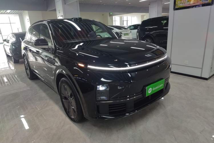 Used Li Auto L7 2024 MAX Model Front Right 45 Deg