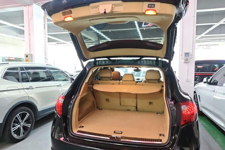 Used Porsche Cayenne 2011 Cayenne 3.0T Trunk