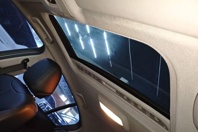 Used BMW 1 Series 2013 Revised 116i Leading Edition Headliner