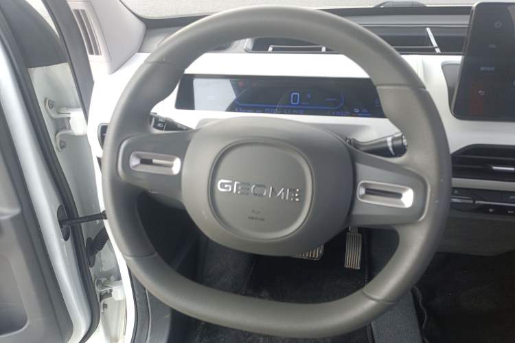 Used Geely Galaxy Panda 2023 Panda Mini 200km Endurance Bear