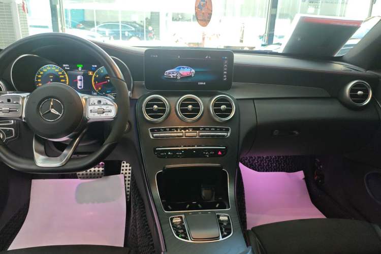 Used Mercedes-Benz C-Class 2022 Refreshed C 260 Coupe Audio And AC Panel