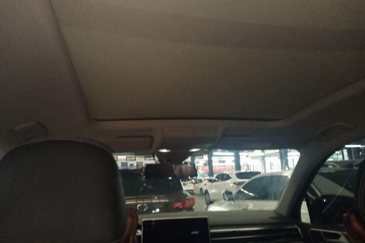 Used Volkswagen Tiguan L 2023 330TSI Automatic Two-Wheel Drive R-Line Enjoyment Edition Headliner