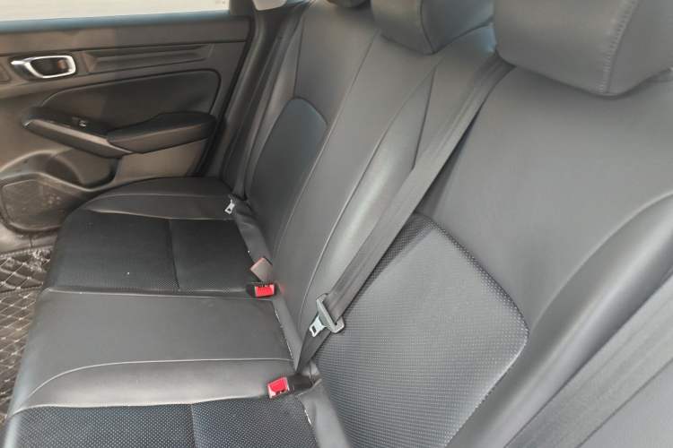 Used Honda Civic 2022 240TURBO CVT Dynamic Edition
