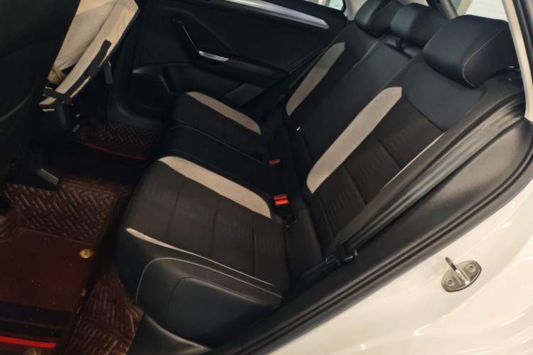 Used Volkswagen T-ROC 2022 280TSI DSG Two-Wheel Drive Elite PLUS