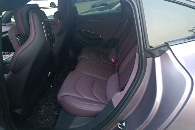 Used Xiaomi Auto SU7 2024 Rear-Drive Ultra-Long Range Advanced Pro-Level Intelligent Driving Version
