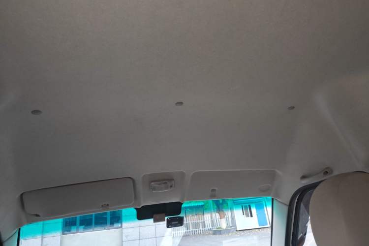 Used Jinbei New Hiace X30L 2021 1.5L Wealth Van Non-Air-Conditioned Version China VI Standard SWC15M Headliner