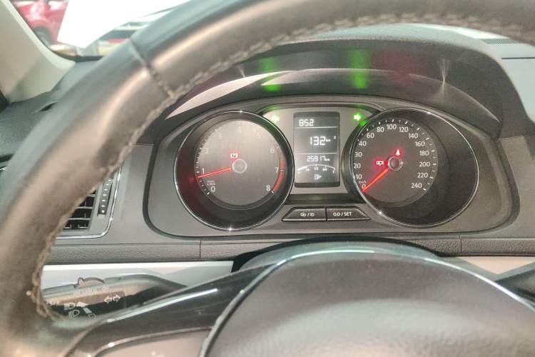 Used Volkswagen Lavida 2017 1.6L Manual Comfort Edition