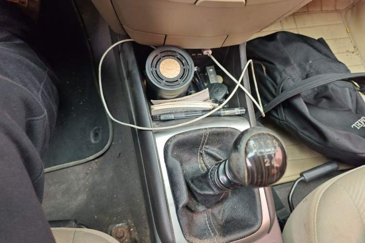 Used Hyundai Celesta 2011 1.6L Manual Luxury Model Gear Lever