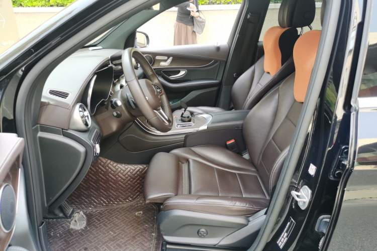 Used Mercedes-Benz GLC 2020 GLC 300 L 4MATIC Dynamic Edition Left Front Seat