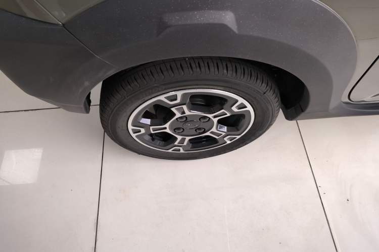 Used Geely Galaxy Panda 2025 210km Panda Rider Right Rear Wheel Hub