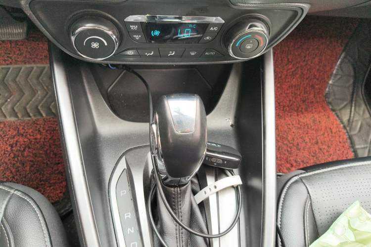 Used Ford Escort 2015 1.5L Automatic Fashion Model Gear Lever