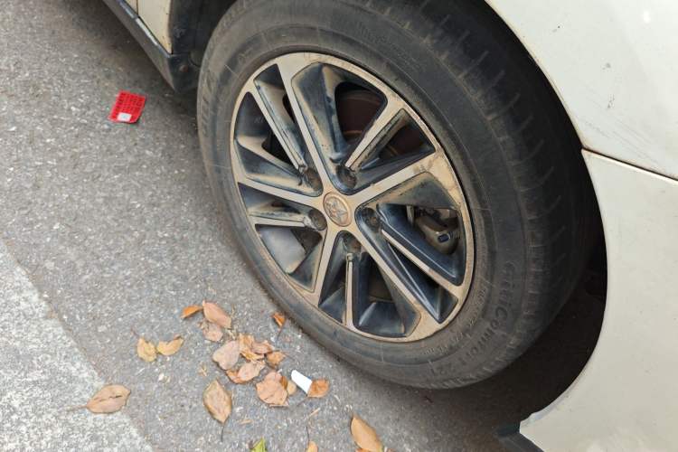 Used Venucia D60 2020 1.6L XL CVT Enjoyment Edition Right Front Wheel Hub