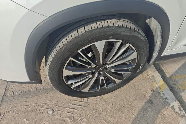 Used Chery Tiggo 8 PLUS 2024 Champion Edition 290TGDI DCT Deluxe Version 5-Seater
