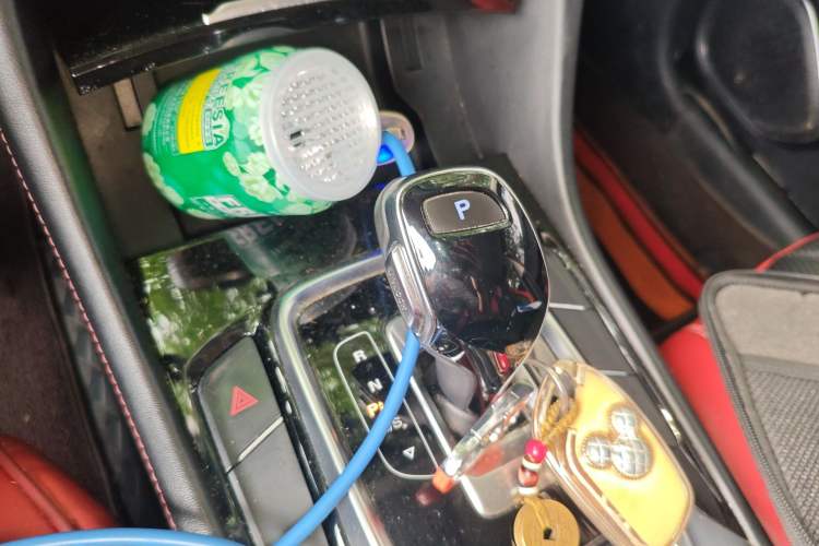 Used MG HS 2020 20T Automatic Two-Wheel Drive Ultra-Luxury Version China VI Standard Gear Lever