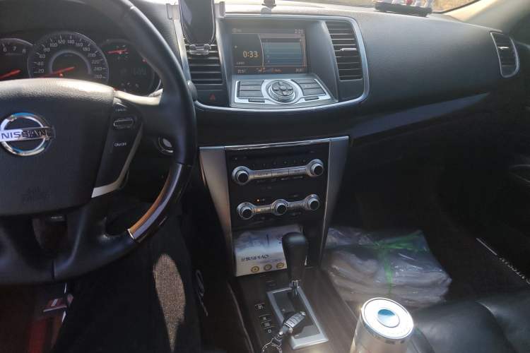 Used Nissan Teana 2011 Duke 2.5L XV Luxury Edition Audio And AC Panel