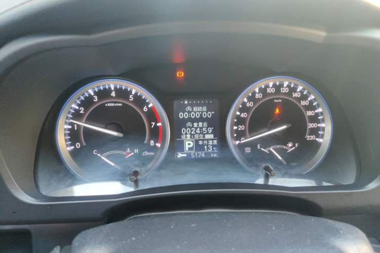 Used Toyota Highlander 2017 2.0T Four-Wheel Drive Luxury Edition 7 Seats Instrument Cluster