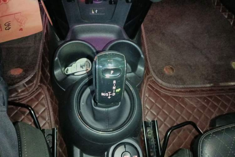 Used MINI MINI 2019 1.5T COOPER Artist Five-Door Edition
