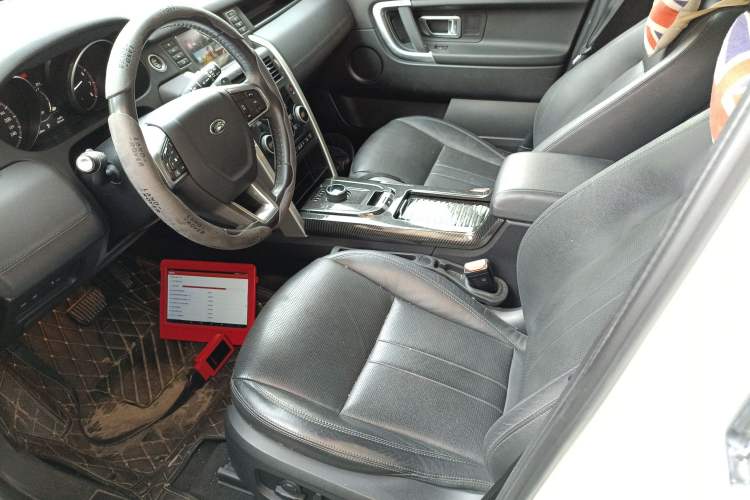 Used Land Rover Discovery Sport 2019 240 PS SE Version China VI Standard Left Front Seat