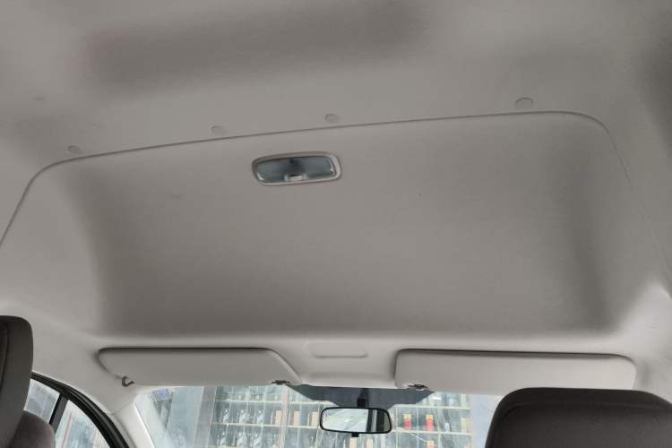 Used Ford Transit 2019 2.0T Gasoline Automatic Business & Travel Version Mid-Drive Mid-Roof 9-Seater China VI Standard
