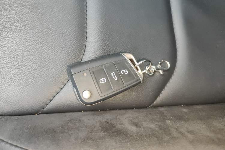 Used Volkswagen Tiguan L 2018 330TSI Automatic Two-Wheel Drive Luxury Edition
