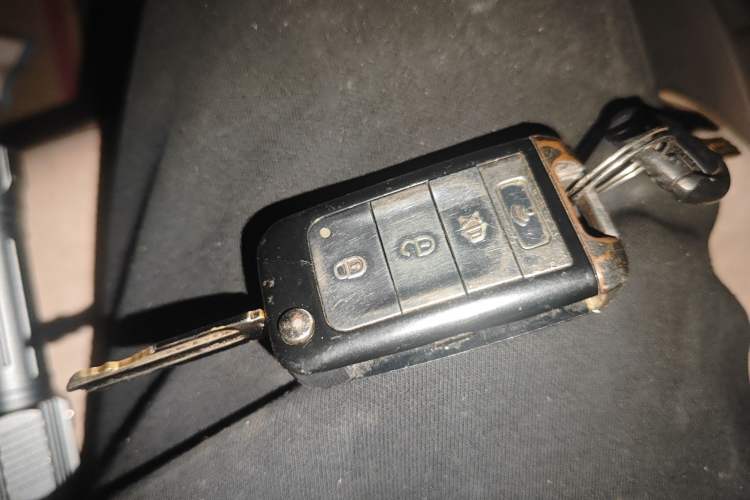 Used Chevrolet Sail 2010 Hatchback 1.2L Manual Warm Edition
