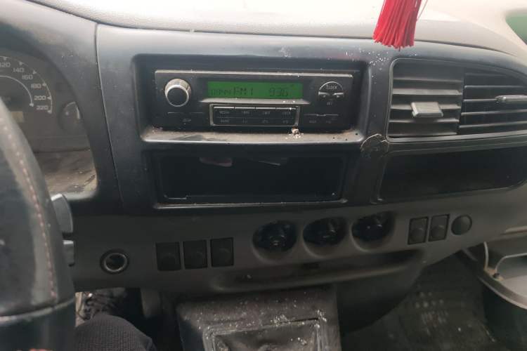 Used JMC Transit 2017 2.8T Commercial Version Short Wheelbase Mid-Roof 6/7/8-Seater JX493
