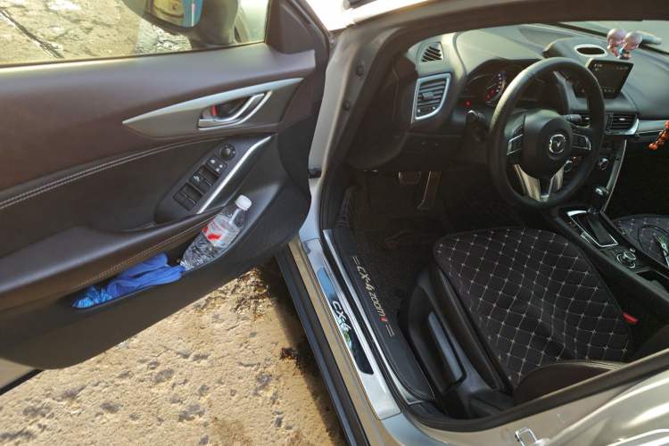 Used Mazda CX-4 2016 2.0L Automatic 2WD Blue Sky Luxury Edition